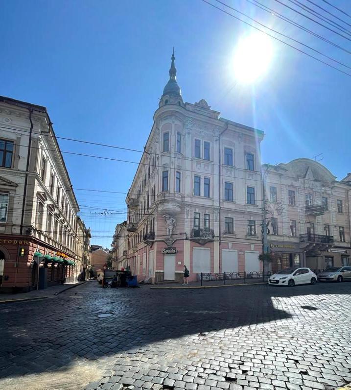Квартира-Студія В Самому Центрі Міста Біля Кобилянської Tsjernivtsi Eksteriør bilde